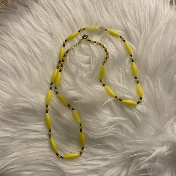 Vintage Yellow and Gold Beaded Necklace - Picture 1 of 1